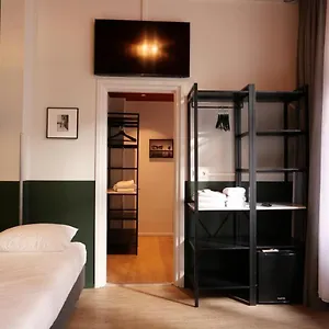 Weber 117 Otel